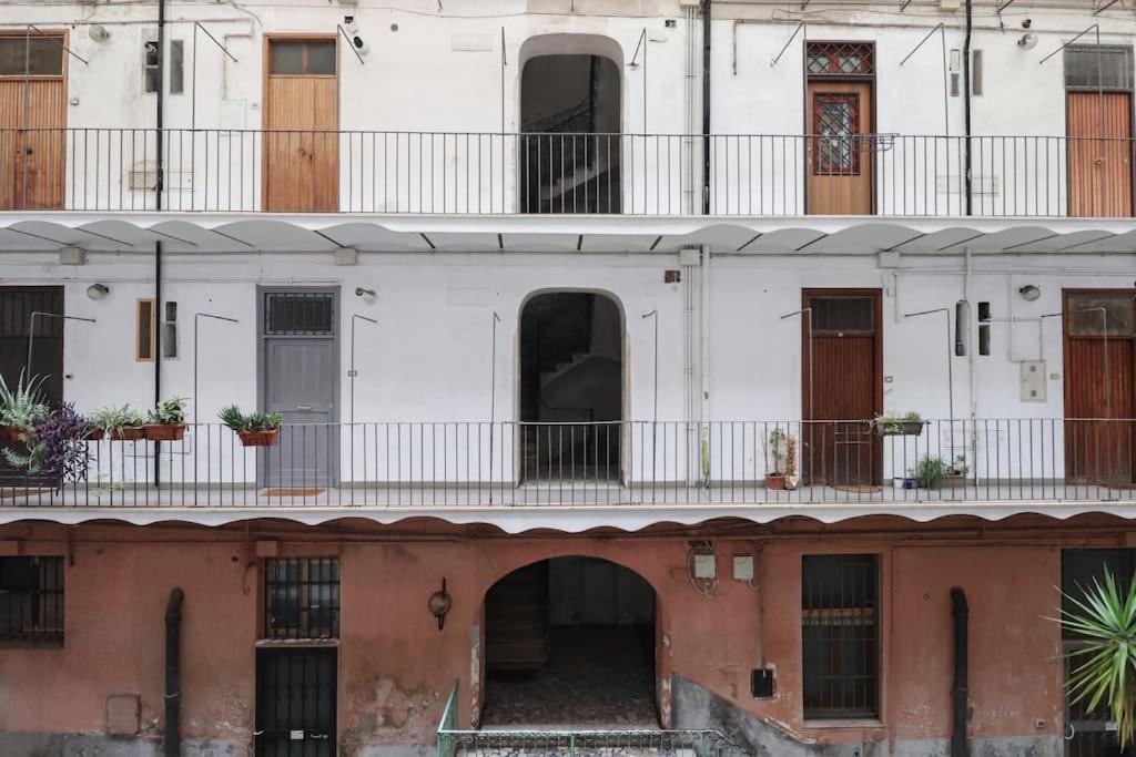 Termini Treasure - Elegant Retreat Apartment Roma Ngoại thất bức ảnh